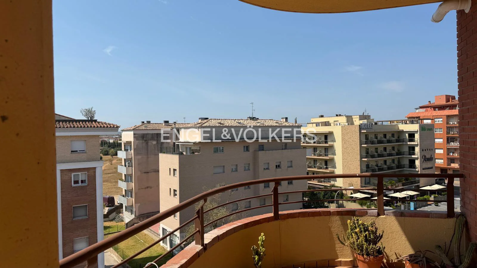 2 - verkauf wohnung figueres katalonien spanien