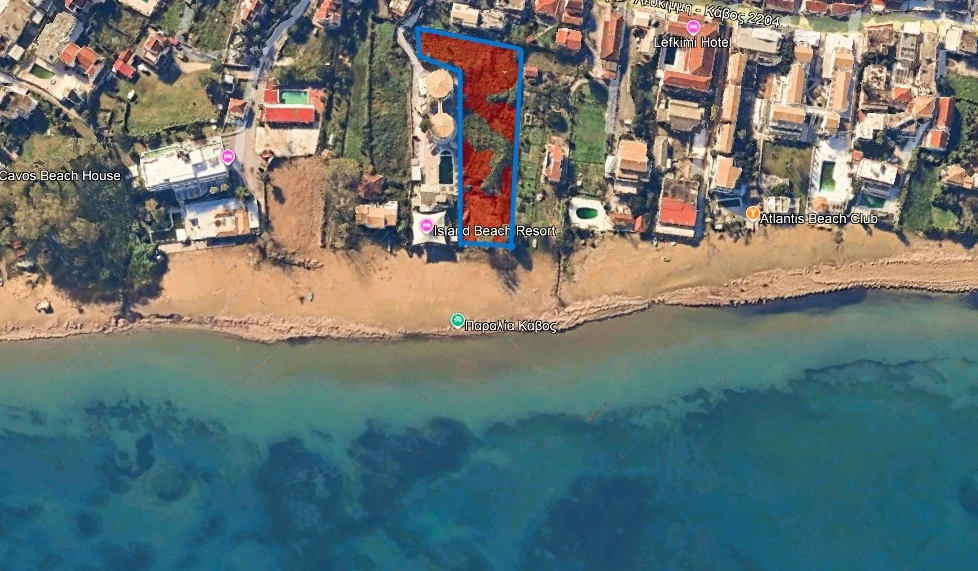 Terrain pieds dans l'eau de 4 451 m²