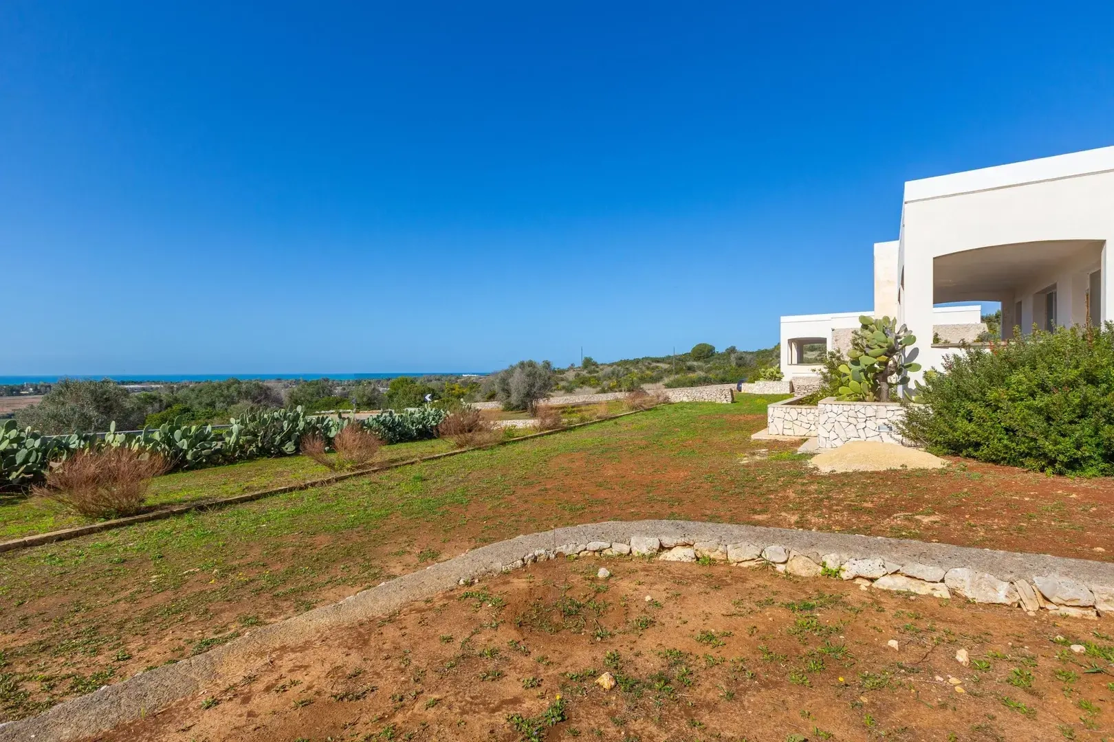 2 - vendita casa vista mare ugento puglia italia