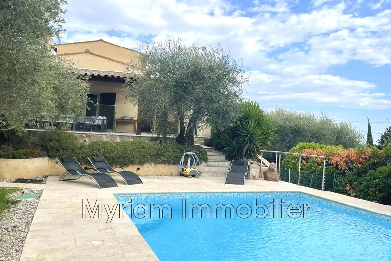 Casa com piscina