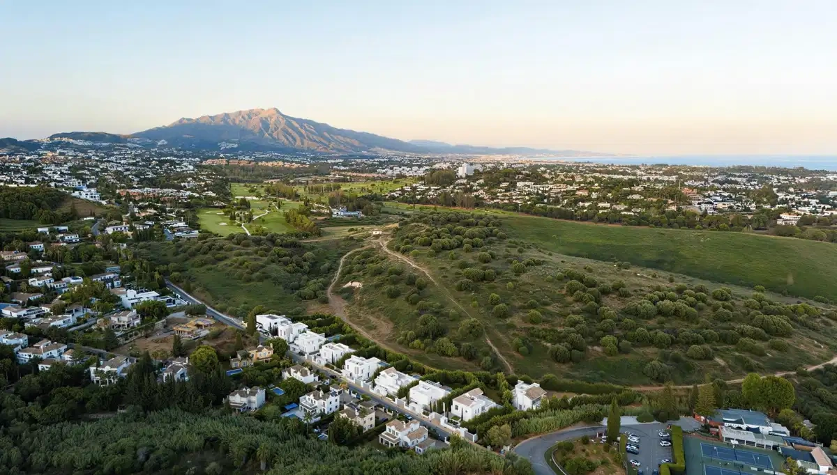 1 - villa for sale in estepona - costa del sol andalusia spain