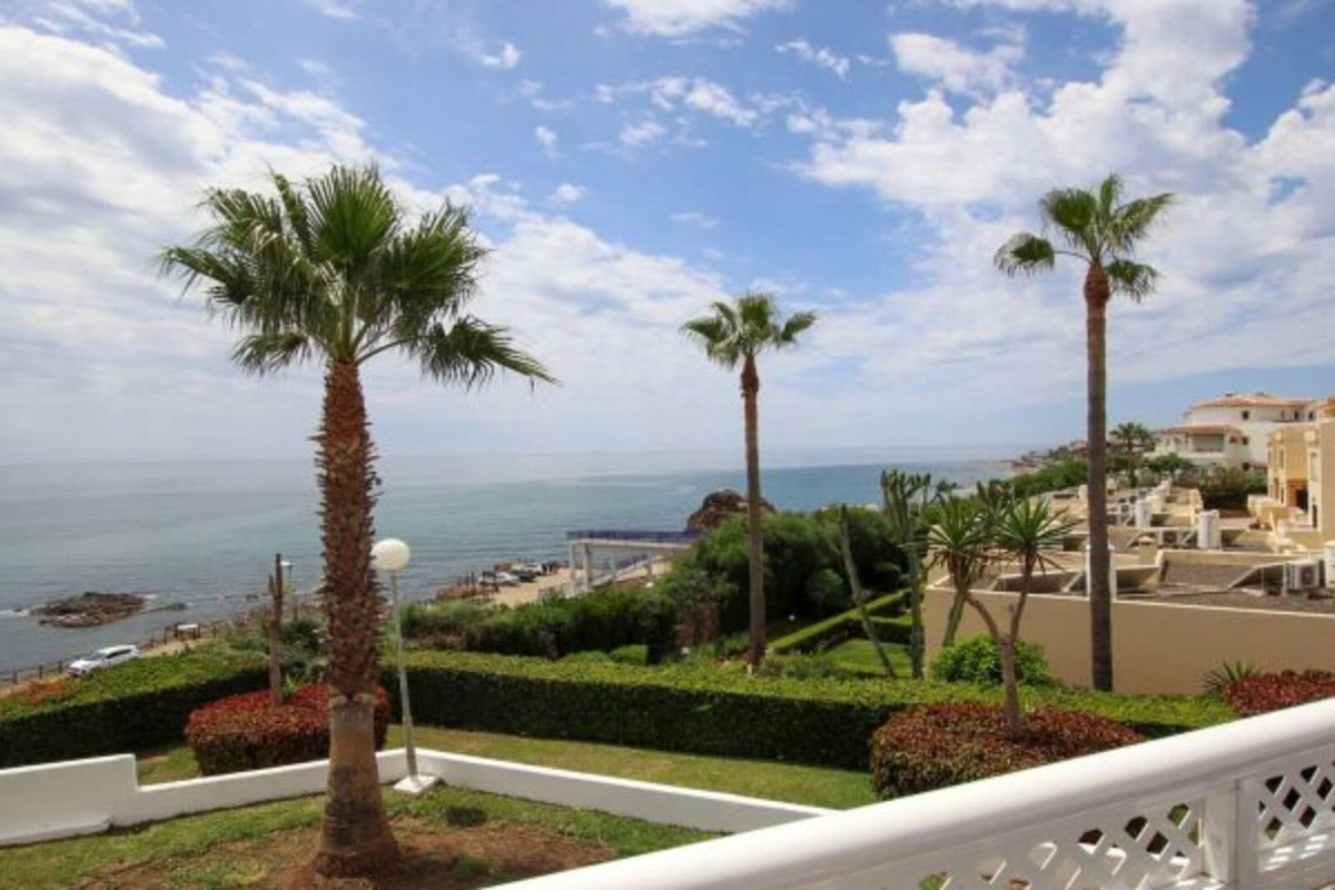 2 - venta apartamento frente al mar mijas andalucía españa