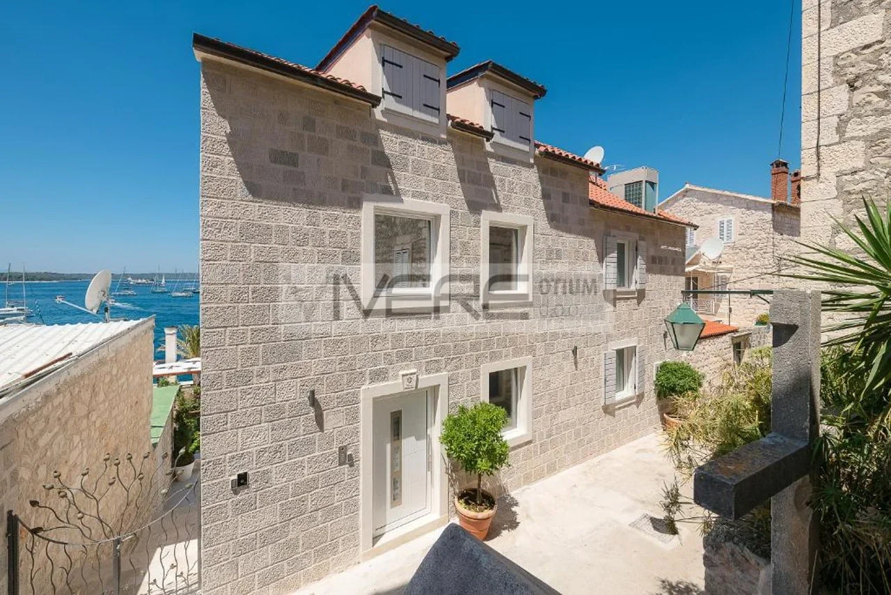 1 - venda casa frente ao mar hvar split-dalmácia croácia