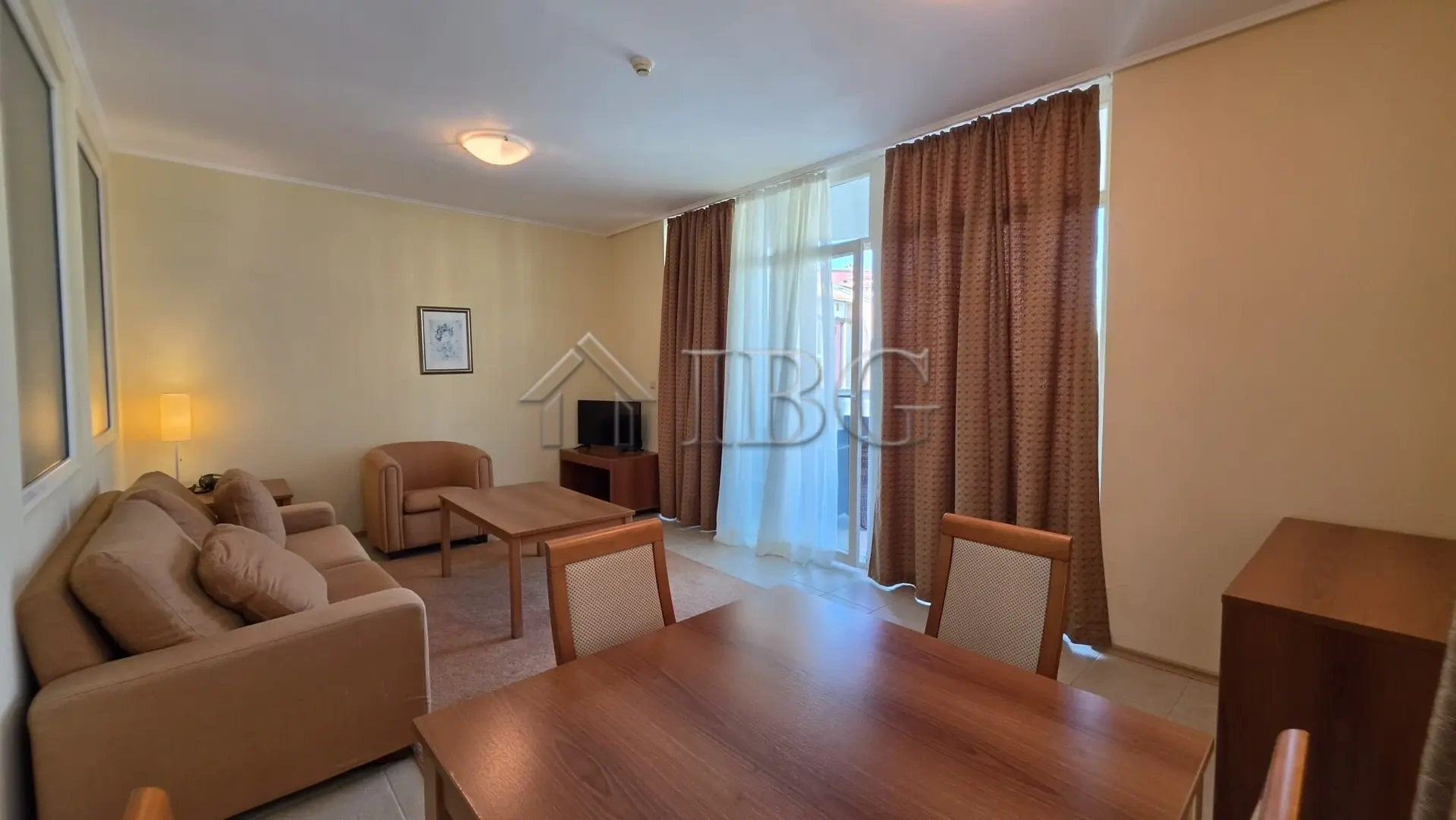2 - verkoop appartement aan het water pomorie burgas bulgarije