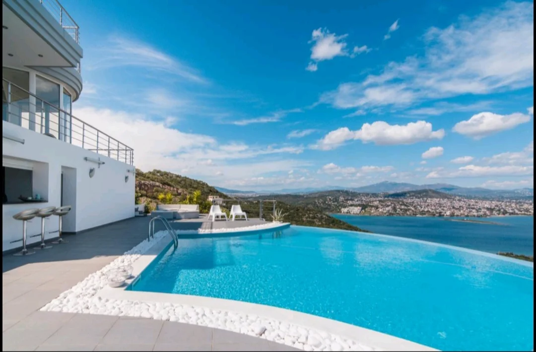 2 - vente maison porto rafti attique grèce