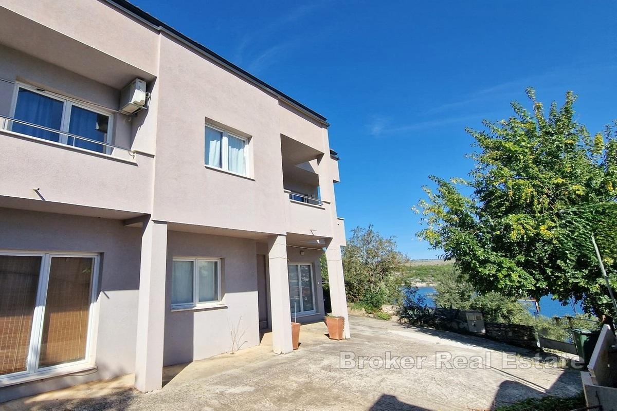 2 - venta casa vista al mar primošten šibenik-knin croacia