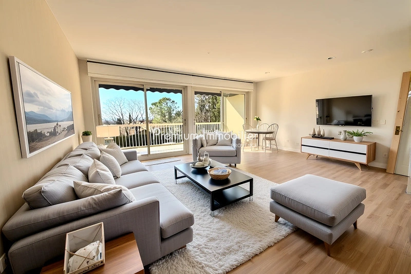 Apartamento con terraza