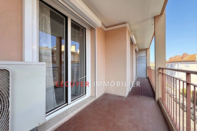 1 - beach walk apartment for sale in vallauris alpes-maritimes france