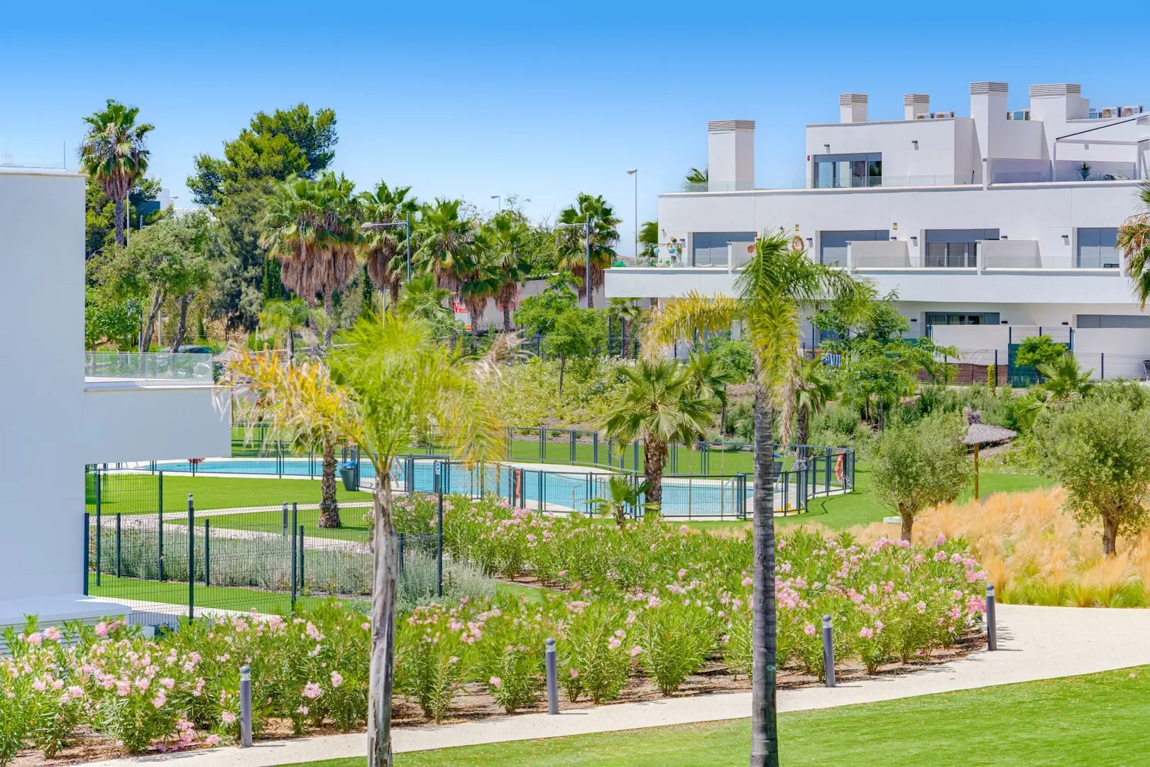 1 - продажа квартира пляж пешком estepona - costa del sol андалусия испания