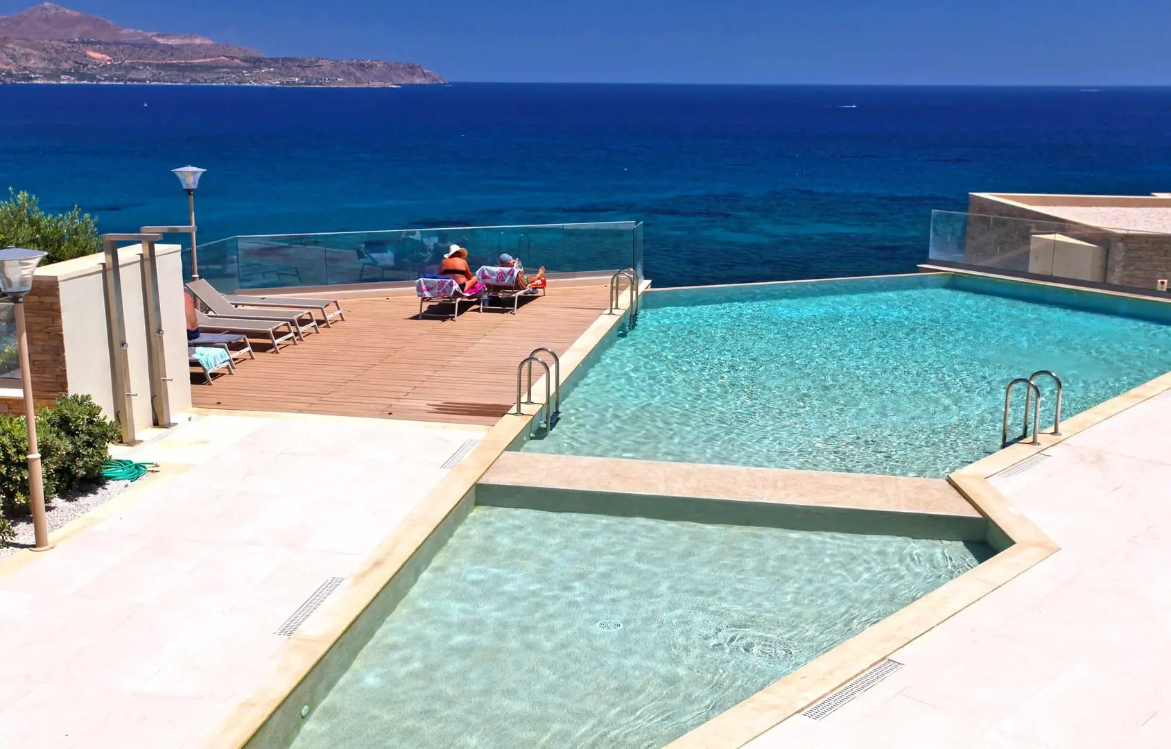 2 - venta casa kalyves creta grecia