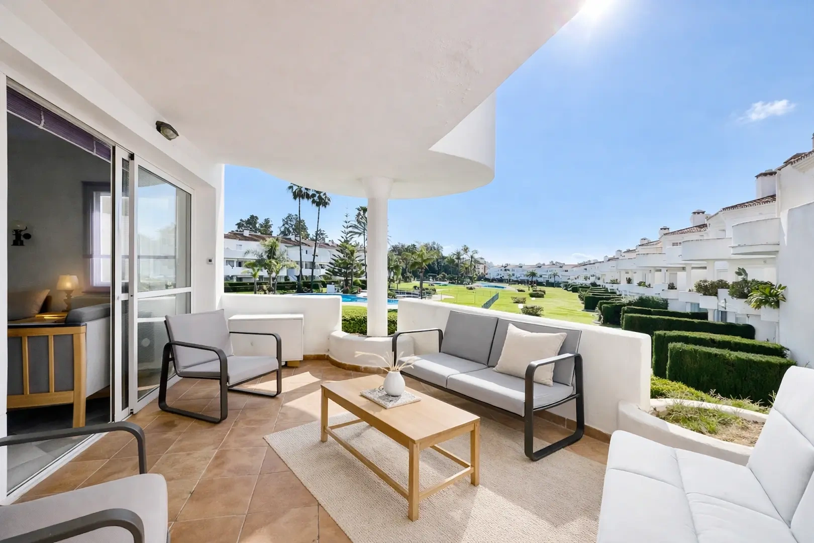 Wohnung mit Pool