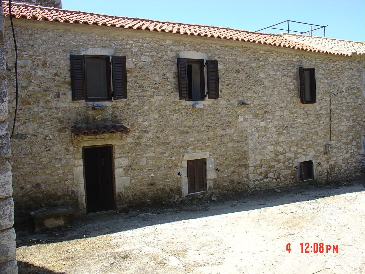 1 - house for sale in nomitsís peloponnese greece