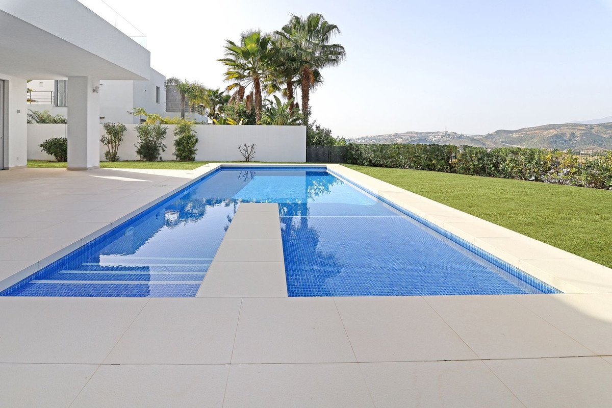 2 - sea view house for sale in benahavis - costa del sol andalusia spain