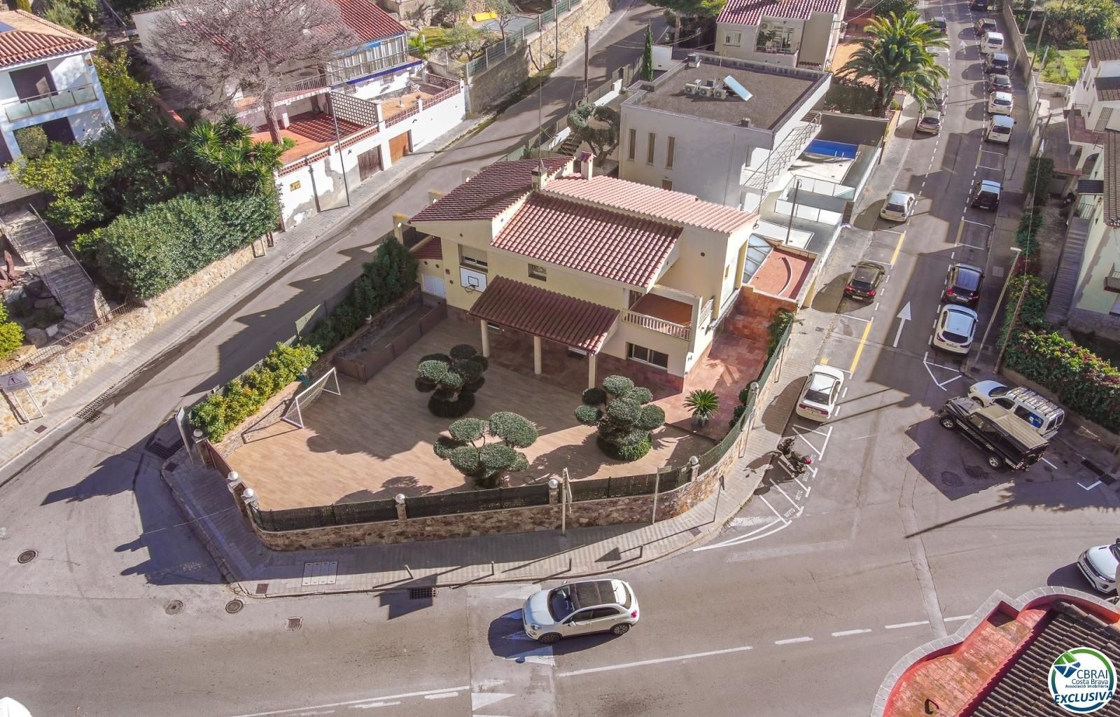 2 - house for sale in roses catalonia spain