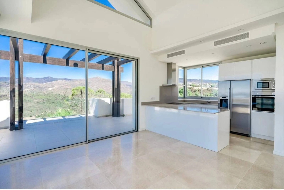 1 - продажа квартира вид моря benahavis - costa del sol андалусия испания
