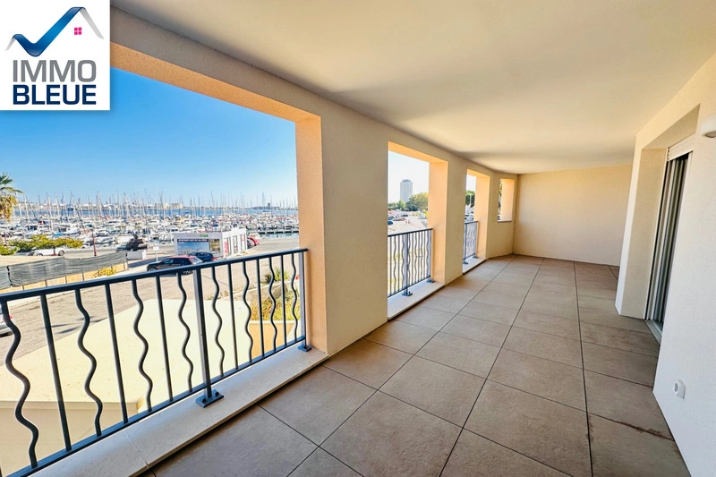 2 - sea view apartment for sale in port-de-bouc bouches-du-rhône france
