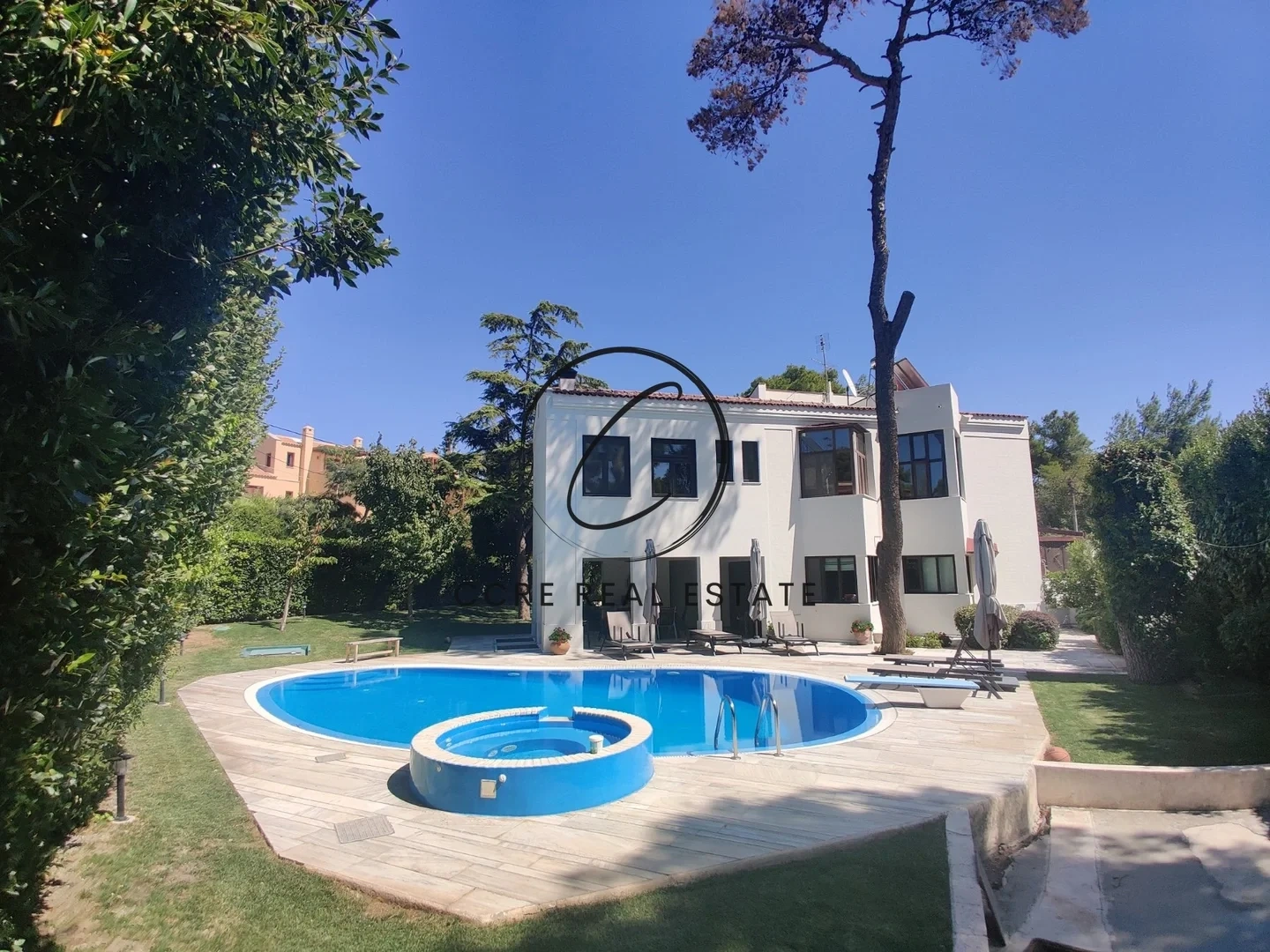 Maison avec piscine