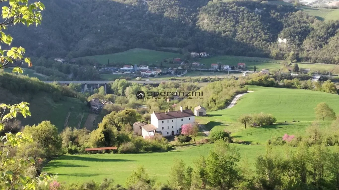 2 - venda edifício fossombrone marcas itália