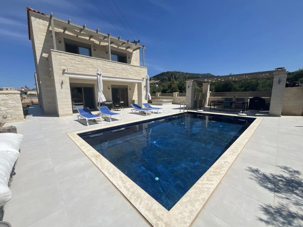 2 - vente maison almyrída crète grèce