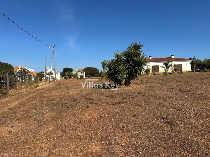 1 - venta terreno odiáxere algarve portugal