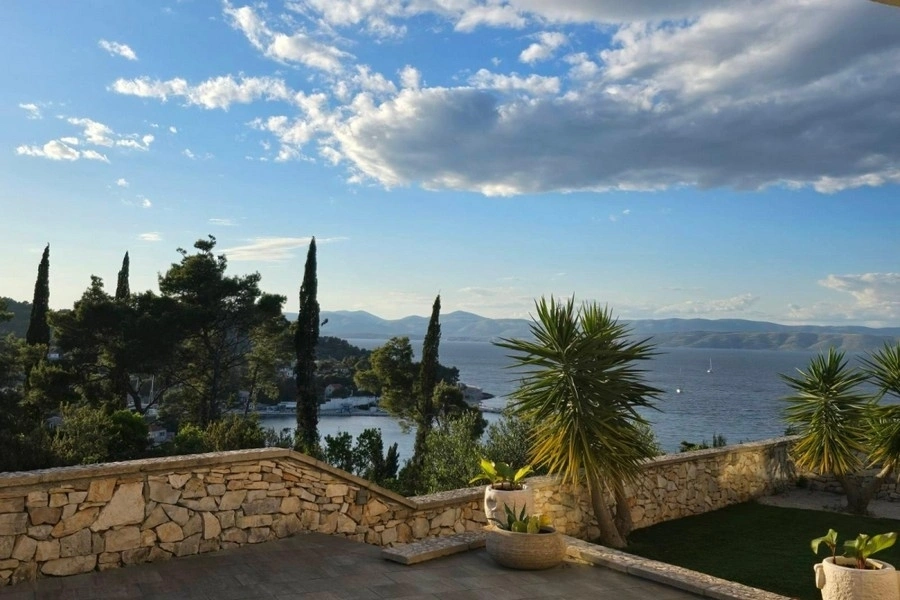 1 - vente maison vue mer rogač split-dalmatie croatie