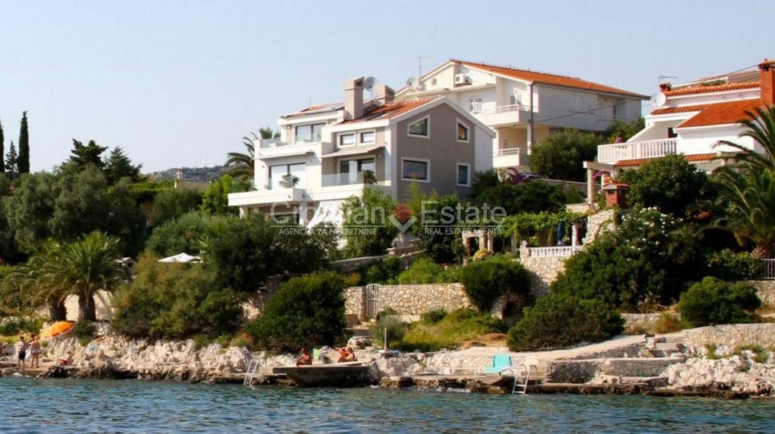 1 - waterfront house for sale in trogir split-dalmatia croatia
