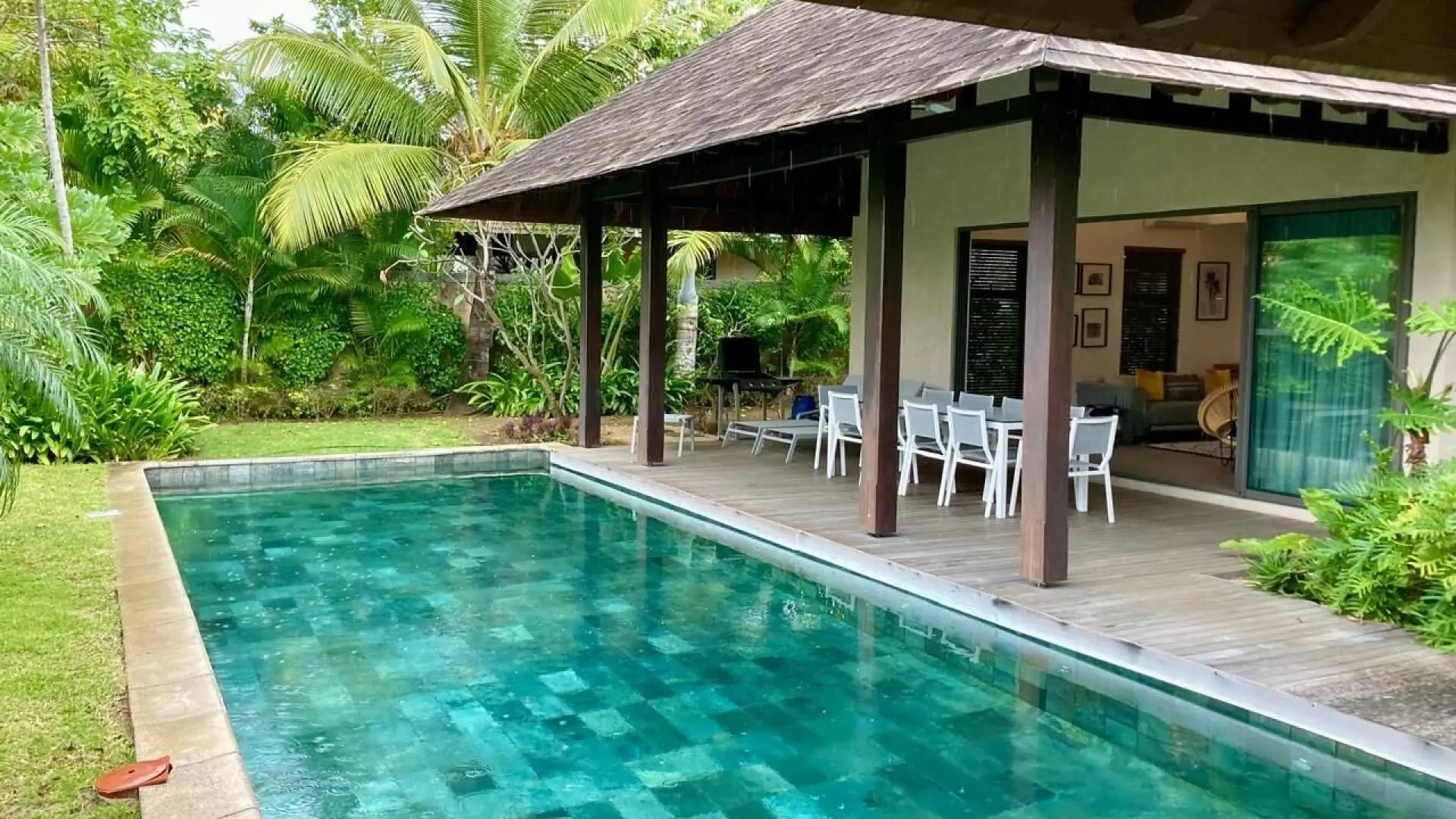 1 - verkoop villa strand to voet grand gaube rivière du rempart mauritius