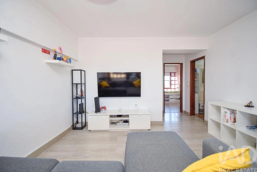 2 - apartment for sale in lisbon lisbon region portugal