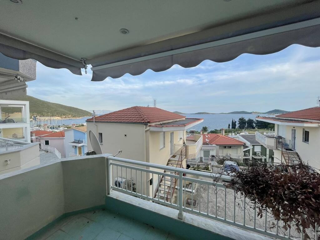 Apartamento vista al mar con 2 dormitorios
