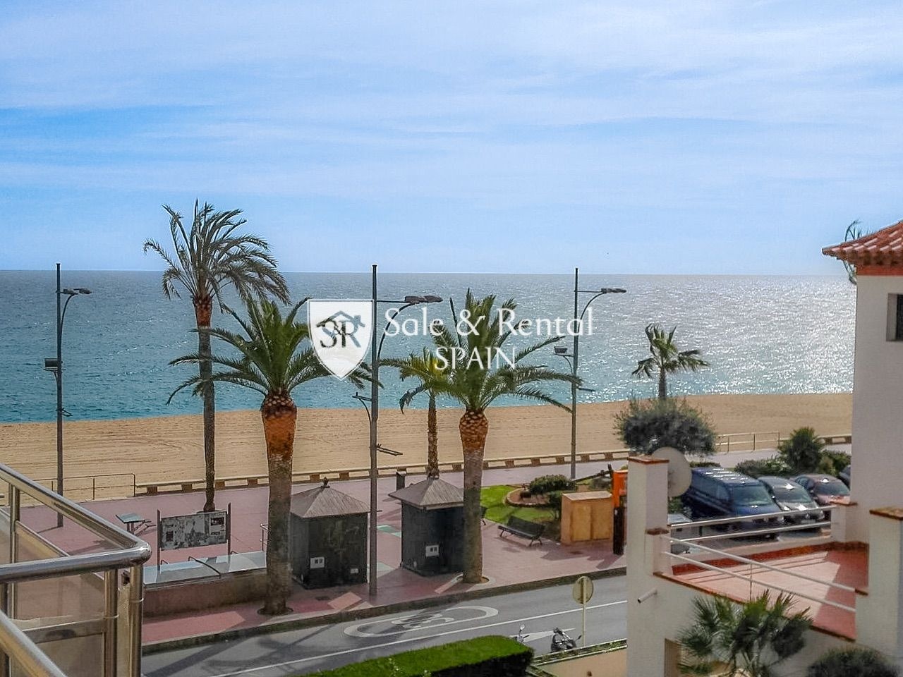1 - продажа квартира ноги в воде lloret de mar - costa brava каталония испания