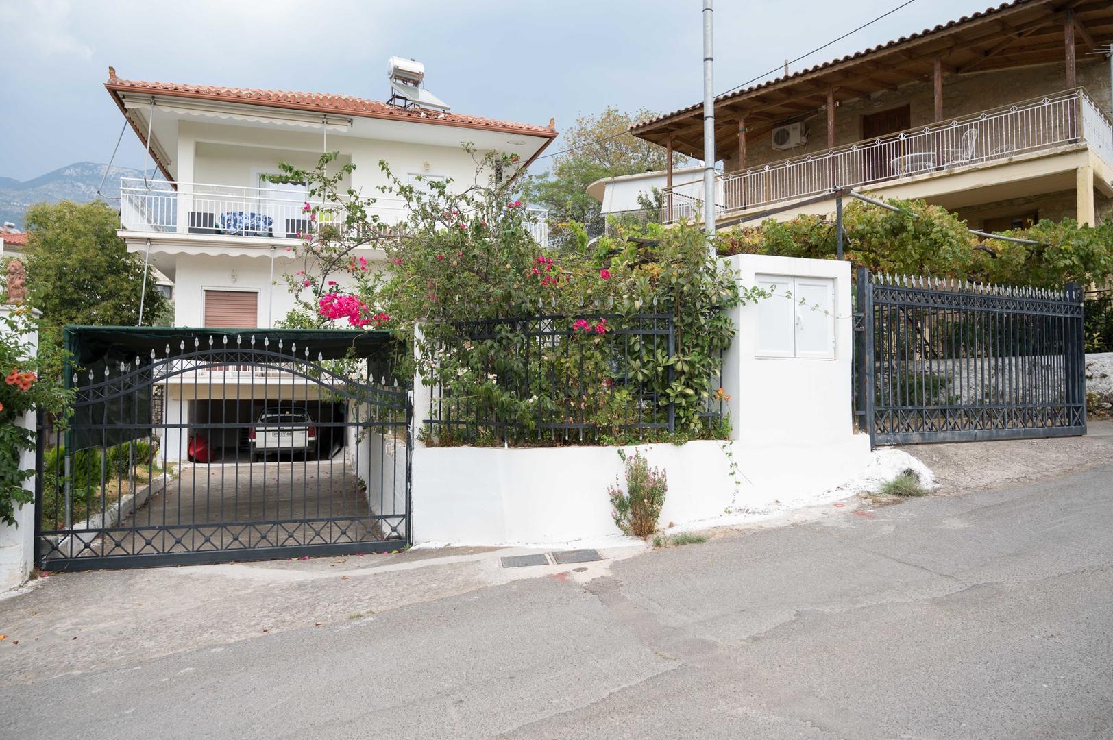 2 - vente maison vue mer mikri mantineia péloponnèse grèce