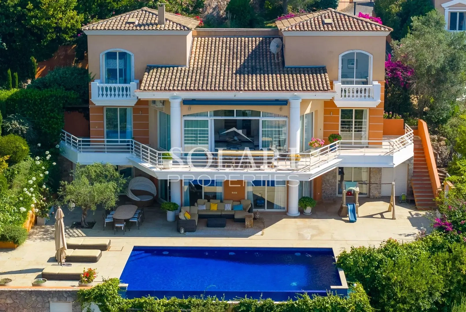 2 - sea view house for vacation rentals in théoule-sur-mer alpes-maritimes france