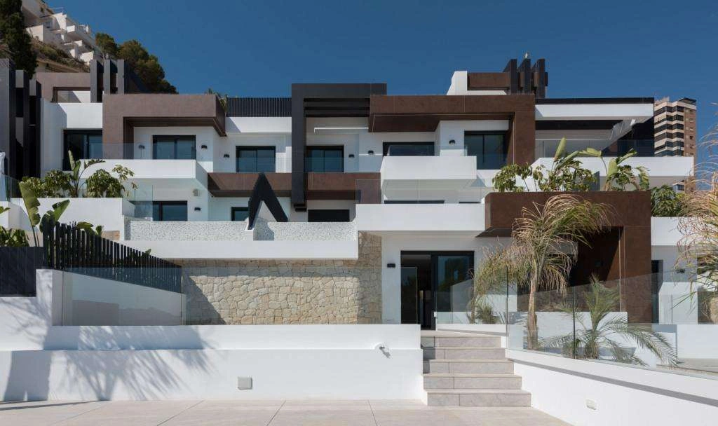 Apartamento vista de mar com piscina