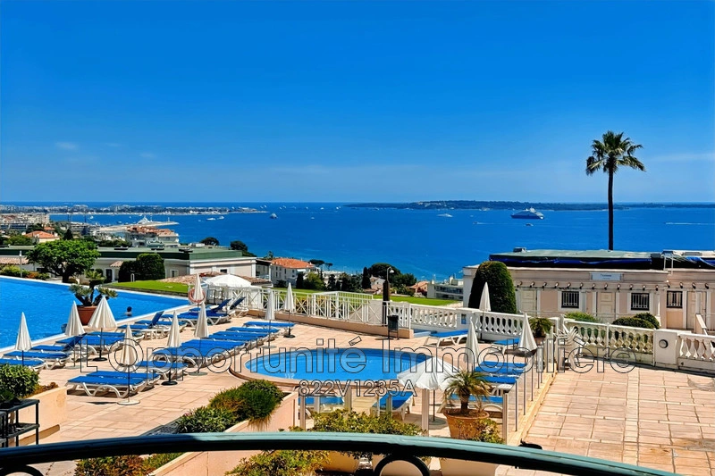 Apartamento vista al mar con piscina