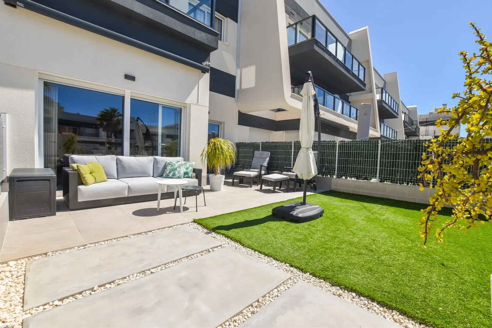 1 - verkoop appartement strand to voet gran alacant valencian community spanje