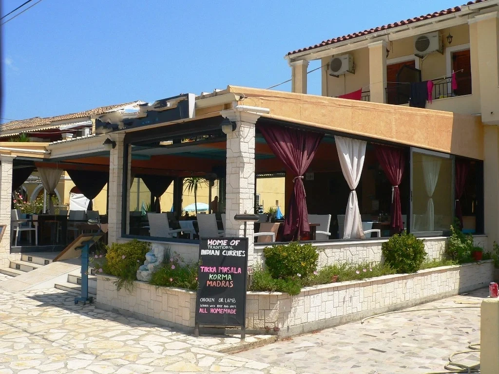 2 - venda espaço comercial a praia ao pé corfu ilhas jónicas grécia