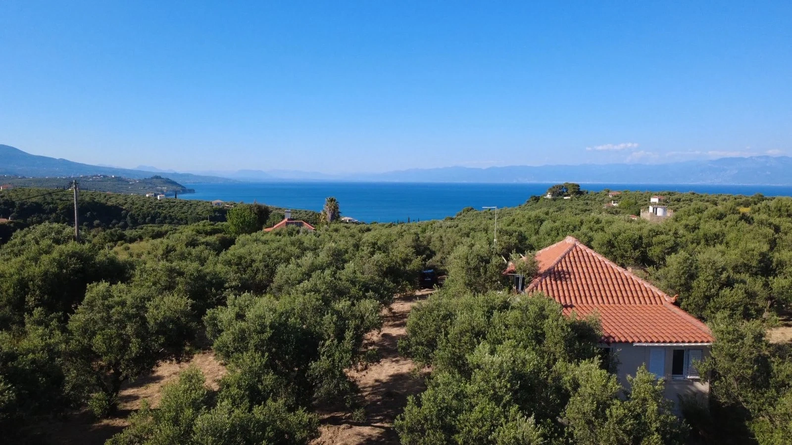 1 - venda casa vista de mar koróni peloponeso grécia