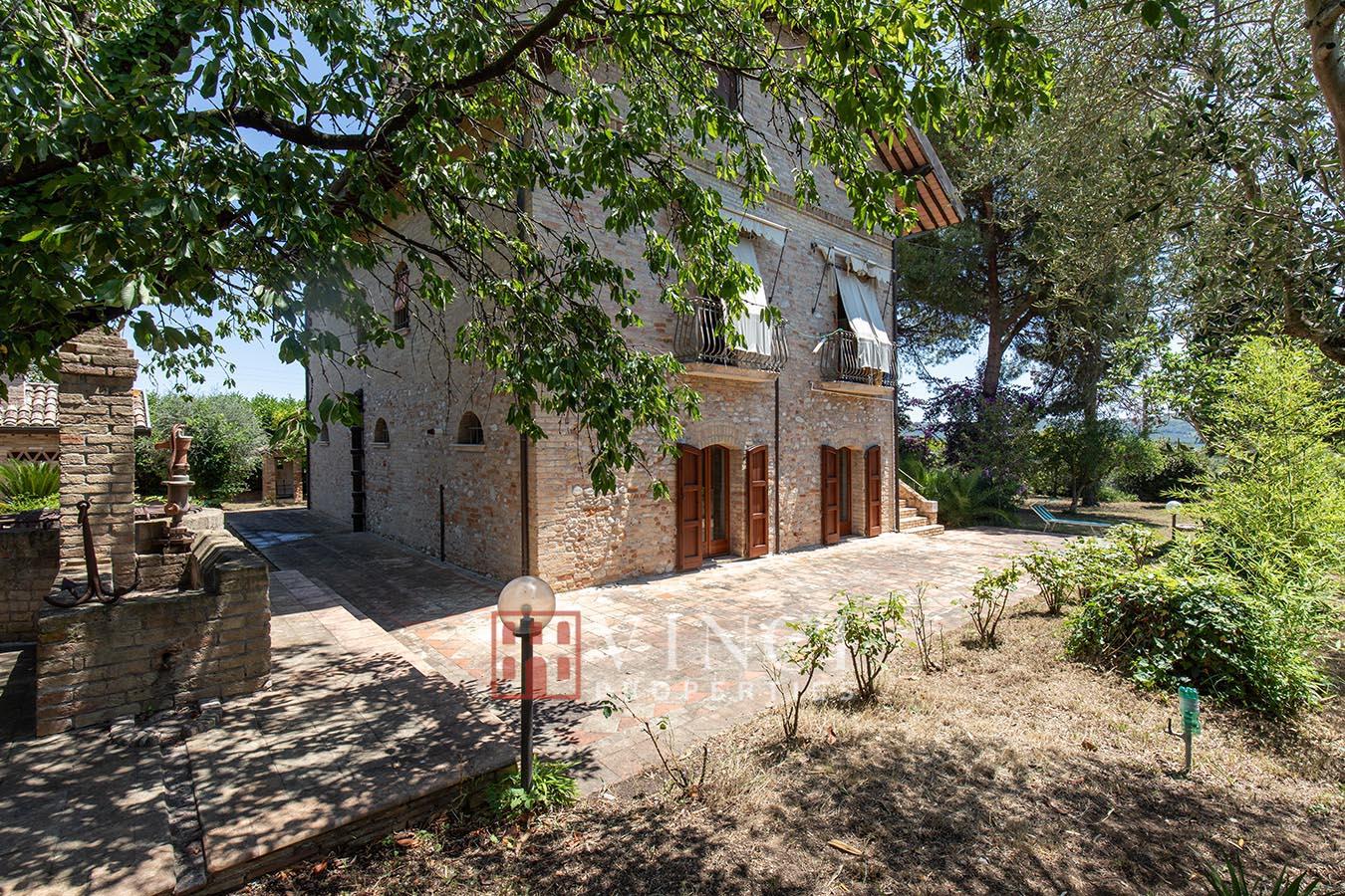 2 - verkauf haus monsampolo del tronto marken italien
