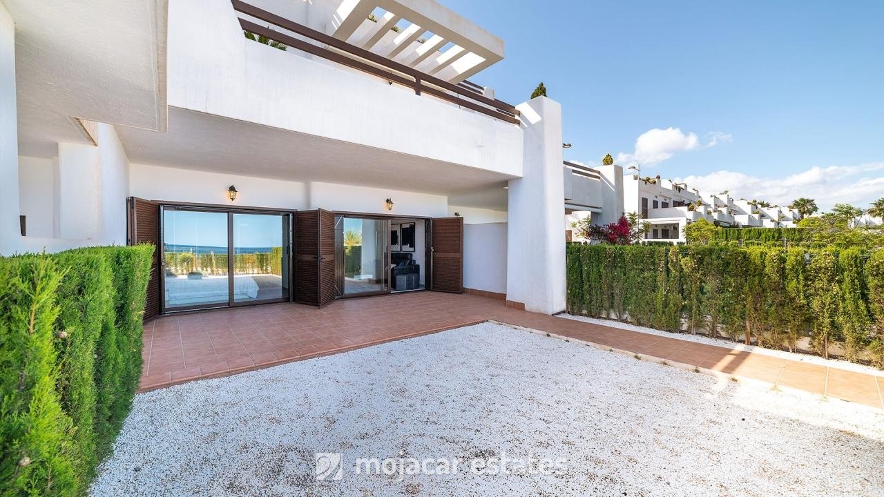 1 - verkoop appartement aan het water san juan de los terreros andalusië spanje