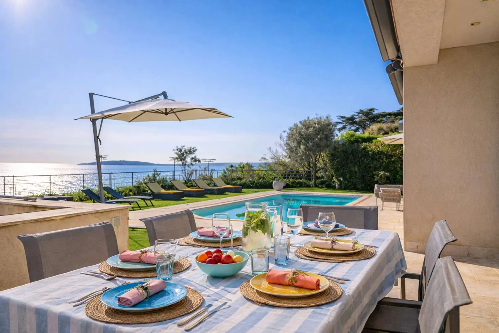 Casa vista mare con piscina
