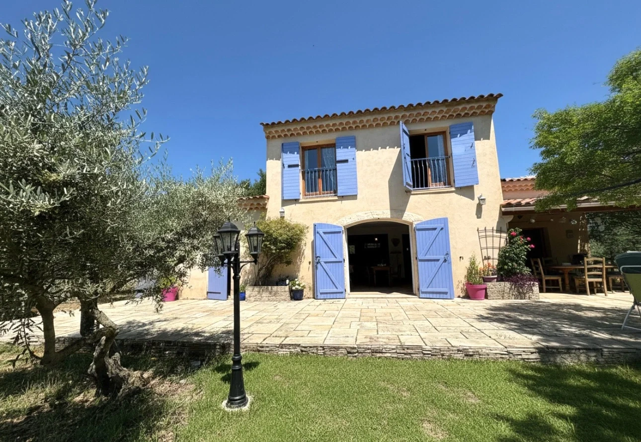 2 - venta casa châteaudouble var francia