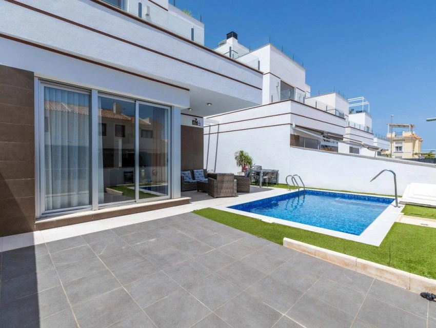 2 - verkoop villa rojales valencian community spanje