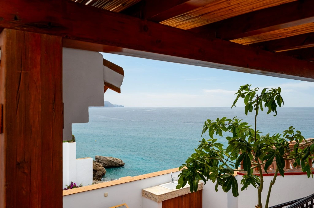 1 - venta casa a pie de playa nerja andalucía españa