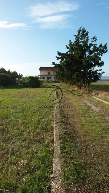 2 - vente maison pieds dans l'eau loutráki péloponnèse grèce