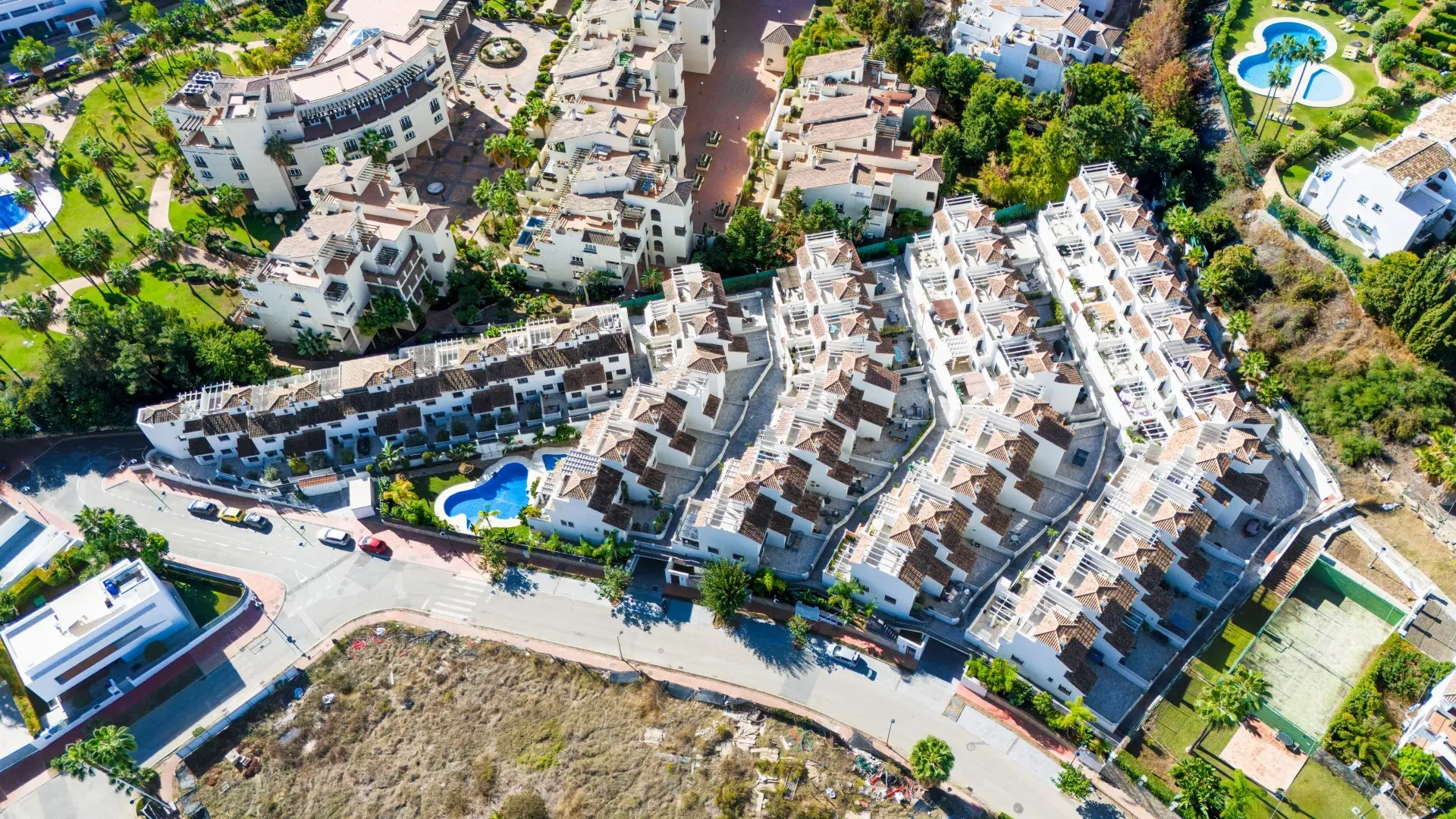 2 - house for sale in estepona - costa del sol andalusia spain