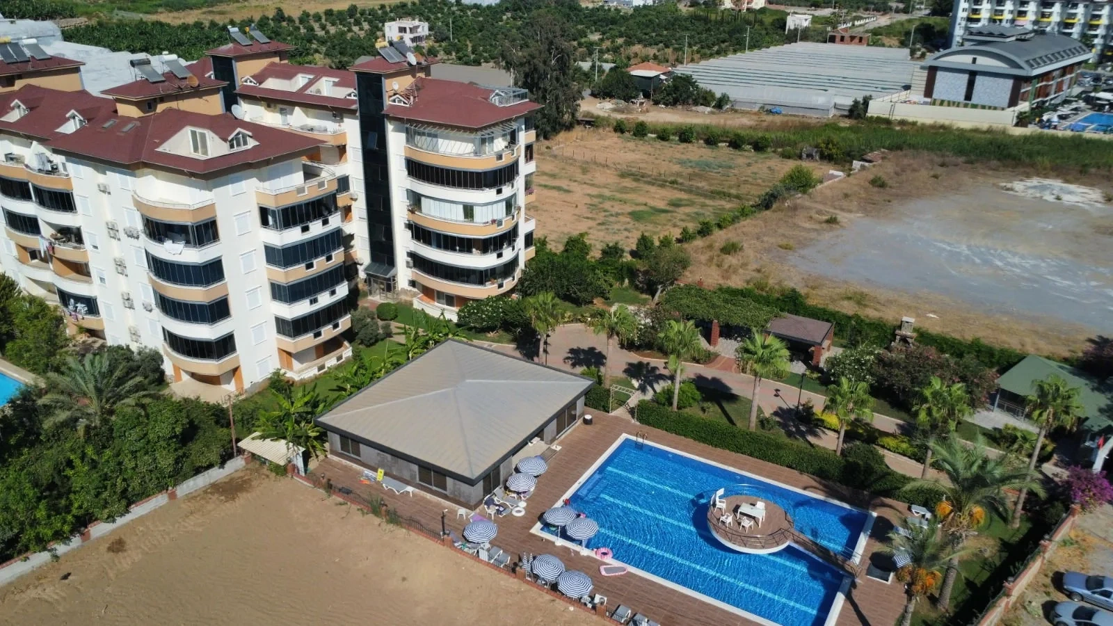 2 - verkoop appartement aan het water alanya antalya turkije