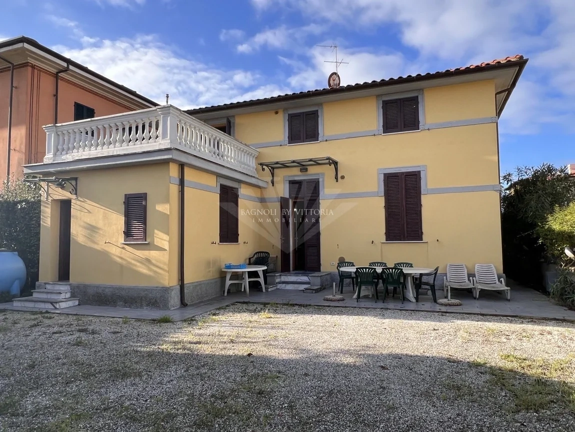 2 - venda casa pietrasanta toscana itália