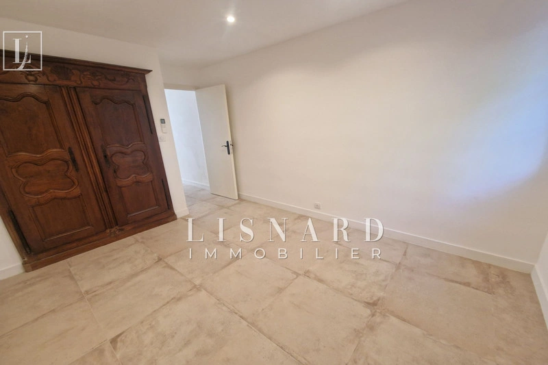 2 - apartment for sale in vallauris alpes-maritimes france