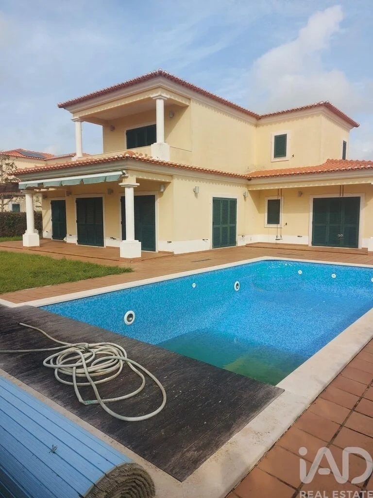 1 - beach walk house for sale in amoreira centro region portugal