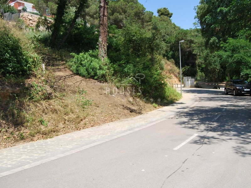 2 - plot of land for sale in canyelles catalonia spain